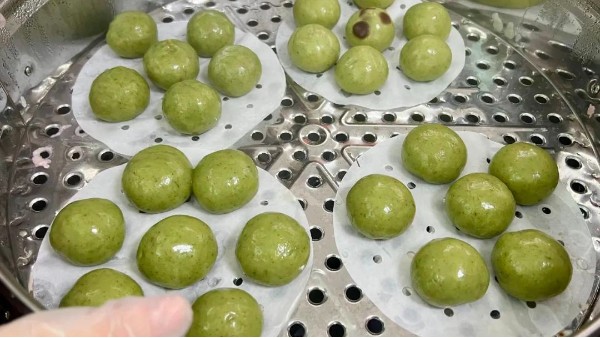 食品级润滑油在青团输送设备上的应用