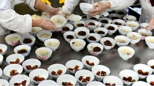 食品级润滑油如何提高八宝饭生产效率