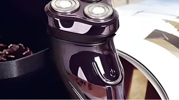 剃须刀润滑：食品级润滑油的卓越之选