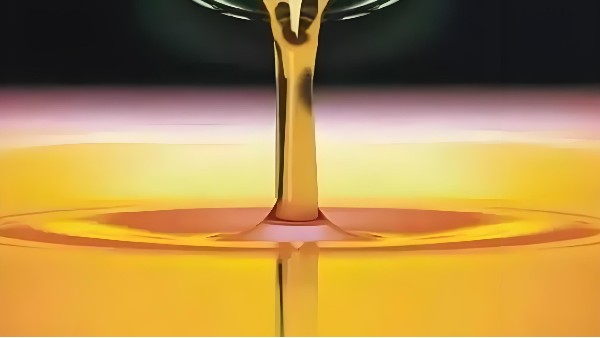 工业级液压油切换成<i style='color:red'>食品级液压油</i>需要注意什么
