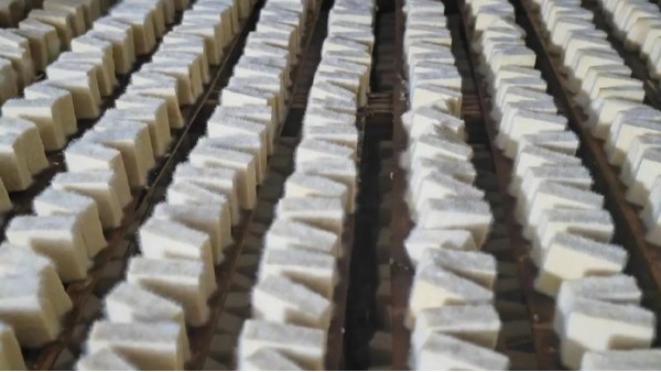 食品级润滑油如何确保臭豆腐生产设备安全润滑