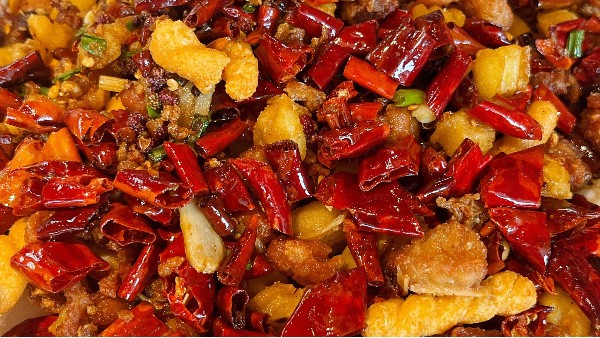 食品级润滑油如何确保辣子鸡生产设备安全润滑