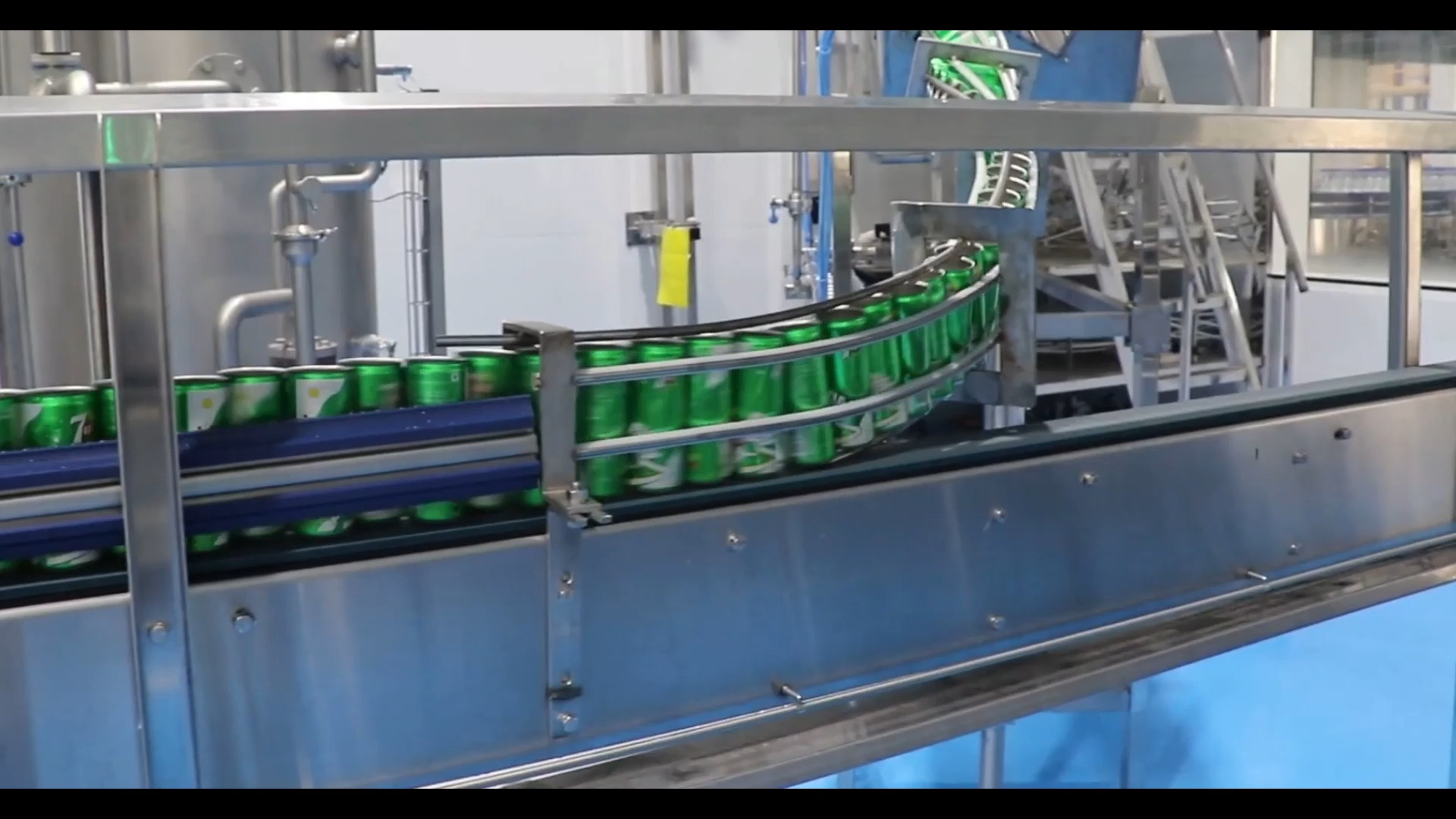 食品级润滑喷剂:易拉罐饮料生产线的“安全润滑专家” 食品级润滑喷剂:易拉罐饮料生产线的“安全润滑专家”