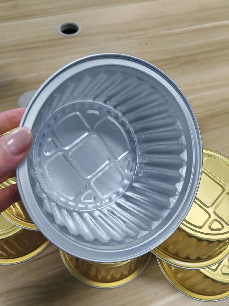 铝箔餐盒如何选择合适的食品级冲压油