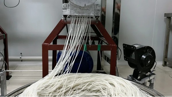 食品级润滑脂:护航米粉生产的“安全润滑密钥” 食品级润滑脂:护航米粉生产的“安全润滑密钥”