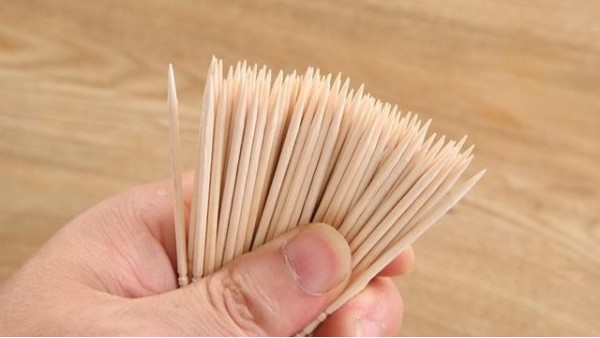 食品级润滑油如何确保牙签安全生产