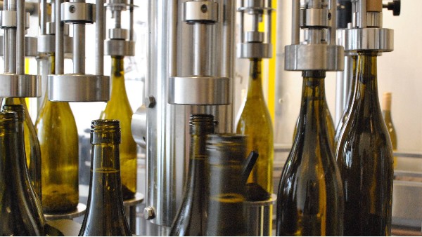 食品级润滑脂：守护葡萄酒纯粹风味的“隐形卫士”