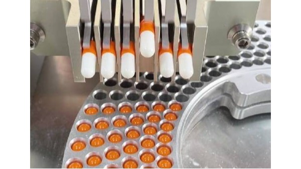 胶囊填充机伸缩导杆的贴心呵护——食品级润滑喷剂保养